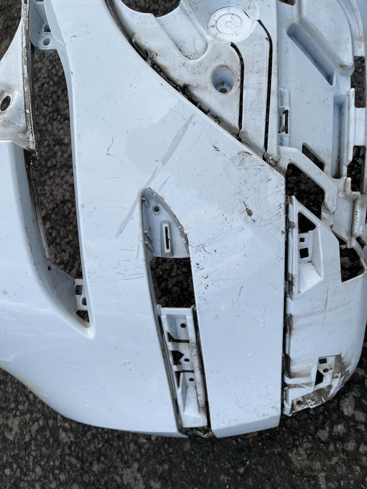 Land Rover Range Rover Evoque 2019 L551 Bumper Belakang Warna Fuji White