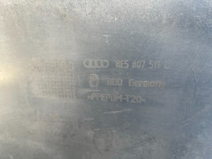 原廠 AUDI A4 B7 8E 四門房車 後保桿 8E5 807 511 L 2005-2008 含後下巴