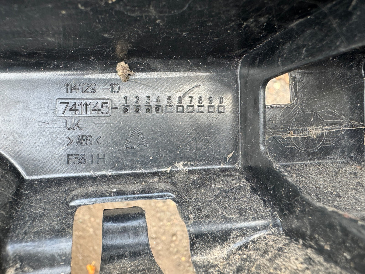 2022 原廠 MINI COOPER S F56 F57 左後保桿支架 7411145