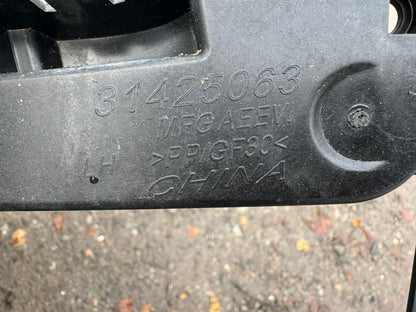Volvo S90 Braket Bumper Belakang Kiri 31425063