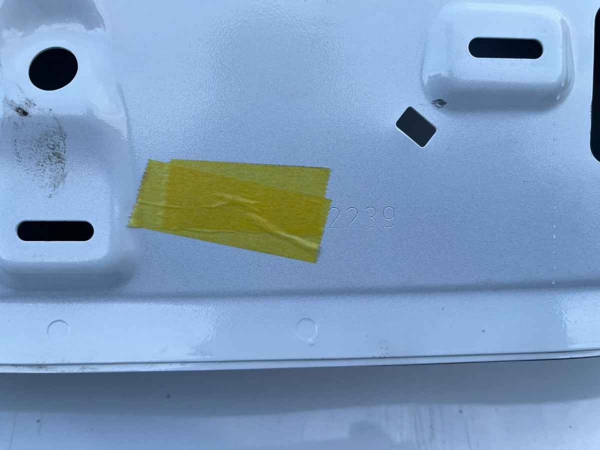 GENUINE VOLKSWAGEN TIGUAN TAILGATE BOOTLID 5N082717