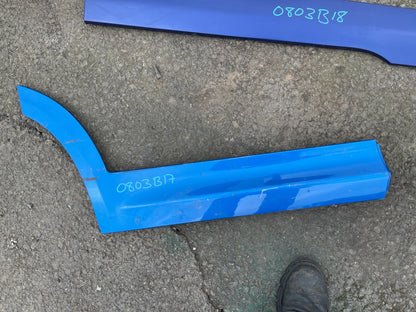 2021 fiat 500x sport right rear wheel arch trim 735696681 scratched and scuffed