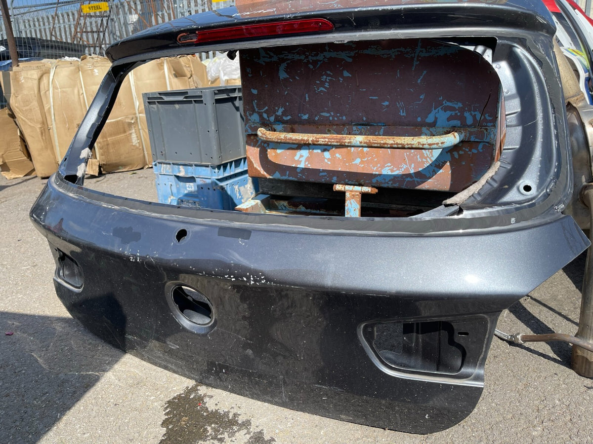 BMW 1 SERIES BARE TAIL GATE