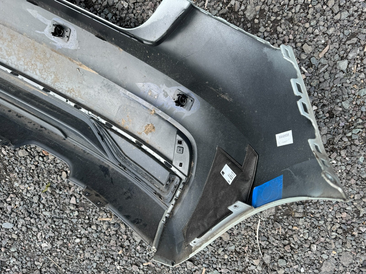 AUDI A1 SE 後保桿 2018 年起 82A807511A 原廠附下巴/後擾流