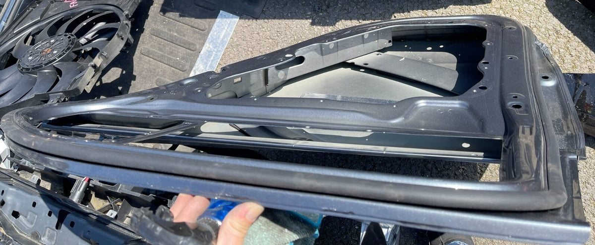 2021 MERCEDES C CLASS DOOR REAR DRIVER SIDE SCRATCHED AND DENTED