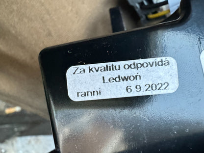 FORD FIESTA LAMPU BAGASI DALAM BELAKANG KIRI N1BB-13A603-AA 2022-2024