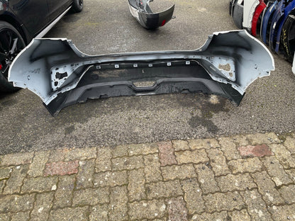 23116 3C13 2016-2017 TOYOTA CHR CH-R กันชนหลัง สีขาว 52453-F4010