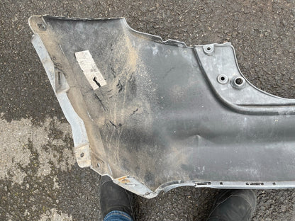 2018 NISSAN JUKE Mk1 5 Pintu Hatchback Bumper Belakang Merah Komplit