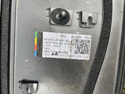 2019 List Pintu Bagasi Kia Ceed 87370J7000 HYUNDAI/KIA Moulding assy-back panel