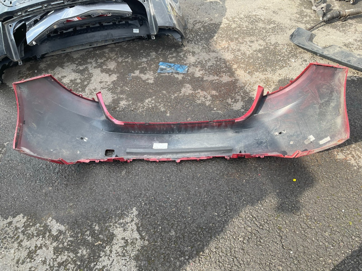 原廠 PEUGEOT 308 2014 年起 掀背車 5 門 後保桿 零件料號 9677960477