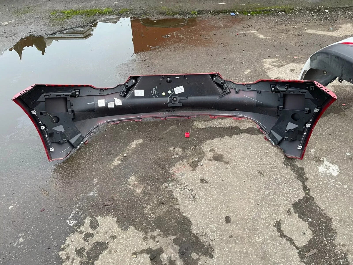 2022 Jaguar F-Type P450 bumper belakang warna Firenze Red X152