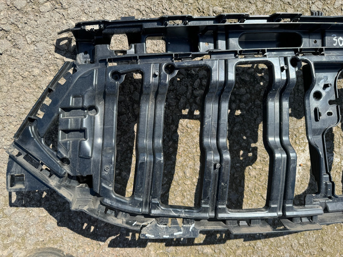 MERCEDES-BENZ EQA H243 250 前保桿水箱罩支架 A2438884900 2023