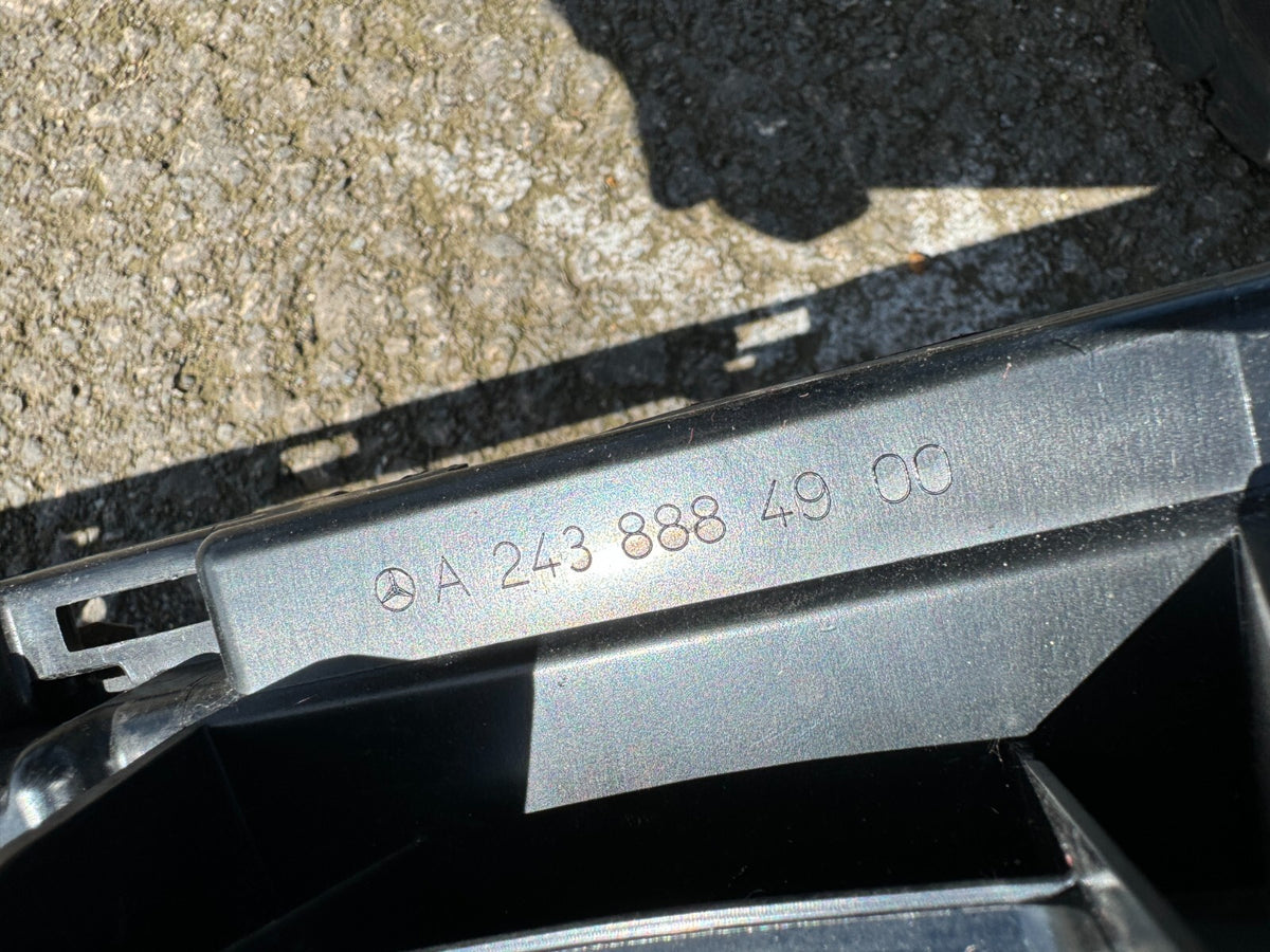 MERCEDES-BENZ EQA H243 250 前保桿水箱罩支架 A2438884900 2023