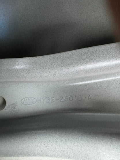 LAND ROVER DISCOVERY 5 / REAR LEFT DOOR (NEEDS RESPRAY AND REPAIR)