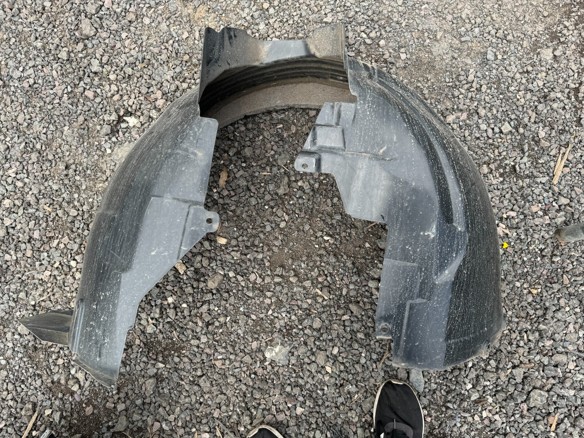 Original Volvo V90 2016-2021 Wheel Arch Liner Splash Guard Front Left 31694671