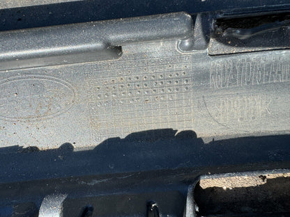 BEMPER BELAKANG RANGE ROVER EVOQUE L551 K8D217D781AAW 2018 2019 2020 2021 2022
