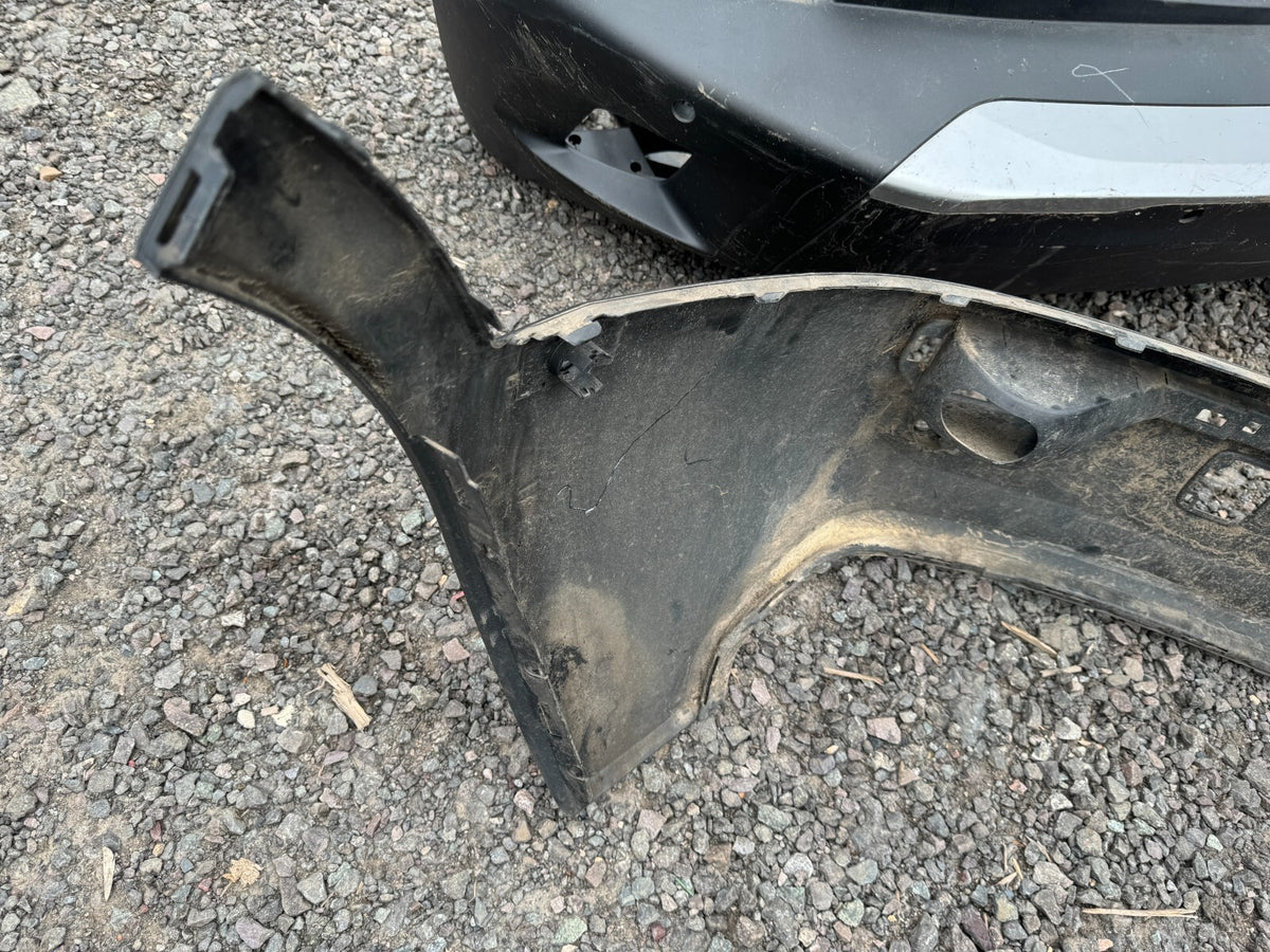 กันชนหลังส่วนล่าง VOLVO XC40 2018-2021 แท้ 31449333