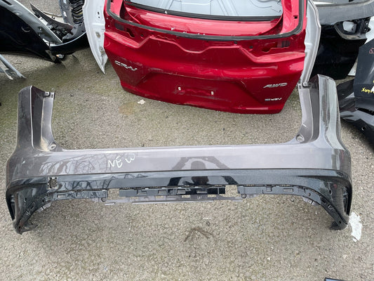EREDETI JAGUAR F PACE 2021 évjárattól 5 ajtós SUV HÁTSÓ LÖKHÁRÍTÓ cikkszám: MK83-17D781-AAW