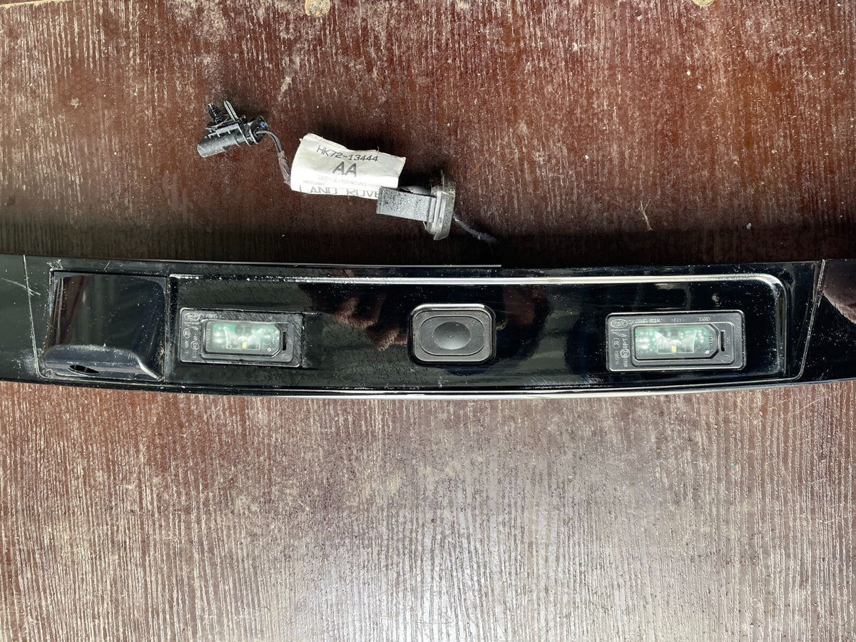 2021 Land Rover Discovery rear boot trim my42-40406