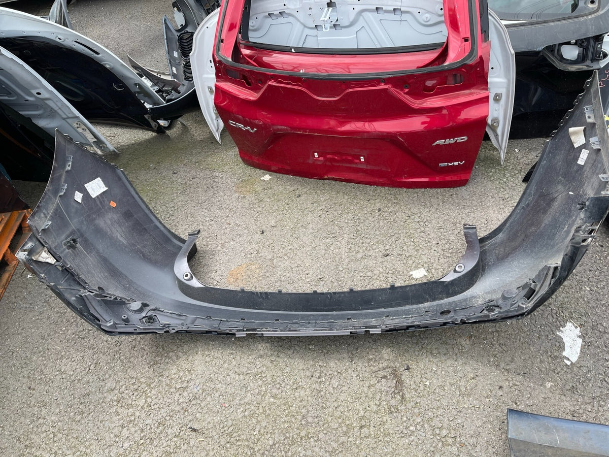 原廠 JAGUAR F PACE 2021 年起 5 門 SUV 後保桿 零件號碼 MK83-17D781-AAW