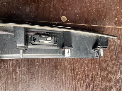 2021 Land Rover Discovery rear boot trim my42-40406