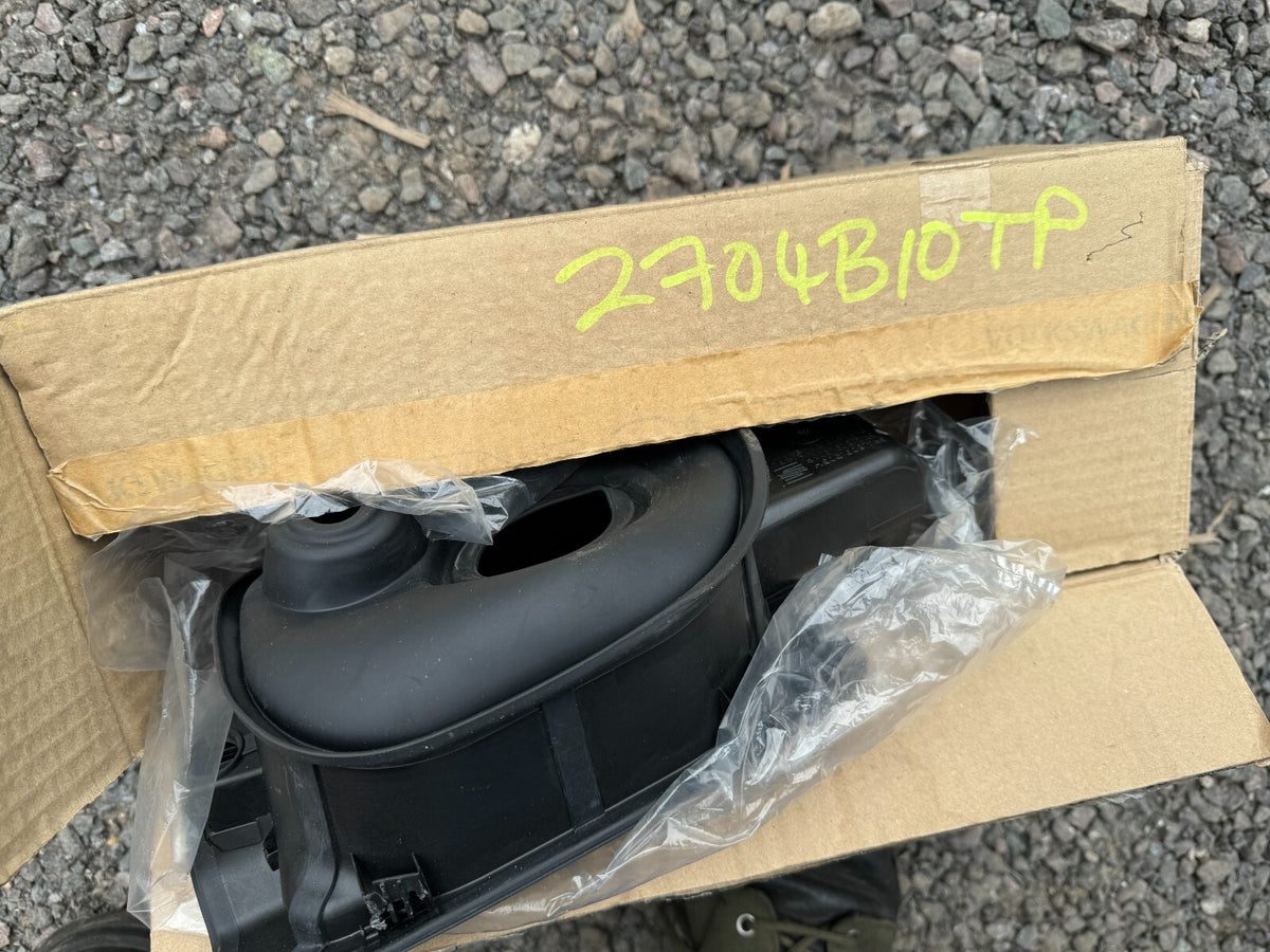 SEAT Leon 3 generation (2012-2020) Fuel Tank Flap 5F4809905 5F9809905