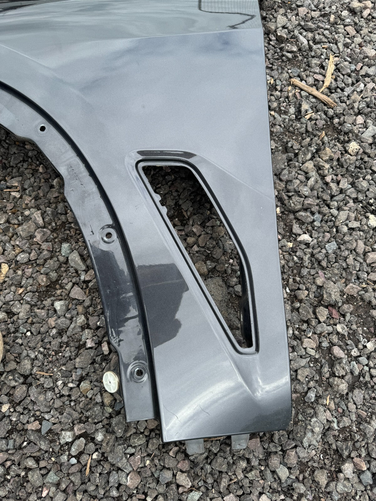 2019-2023 BMW X5 左前葉子板 FENDER OEM 二手 有凹痕及刮傷 需修復