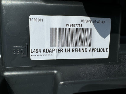 2021 RANGE ROVER SPORT L494 N/S 乘客側左前車門內襯板