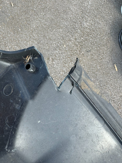 2023 Land Rover Defender Front Bumper Top Trim L8b28a100a