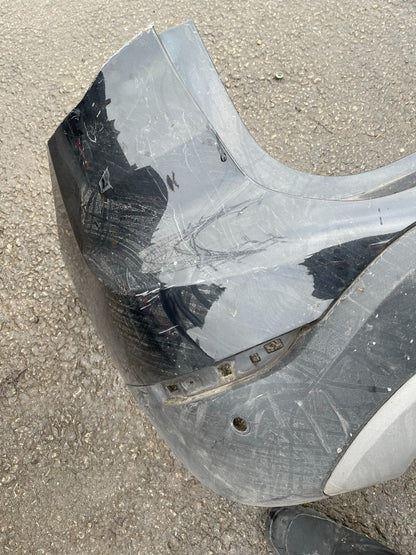 BMW X1 F48 2015-2019 BUMPER BELAKANG DENGAN DIFUSER PDC ORIGINAL 7355271