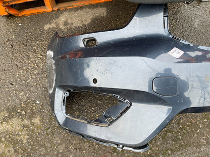 正廠 VOLVO XC40 SUV 5 門 2018 起適用 前保桿 料號 31449359