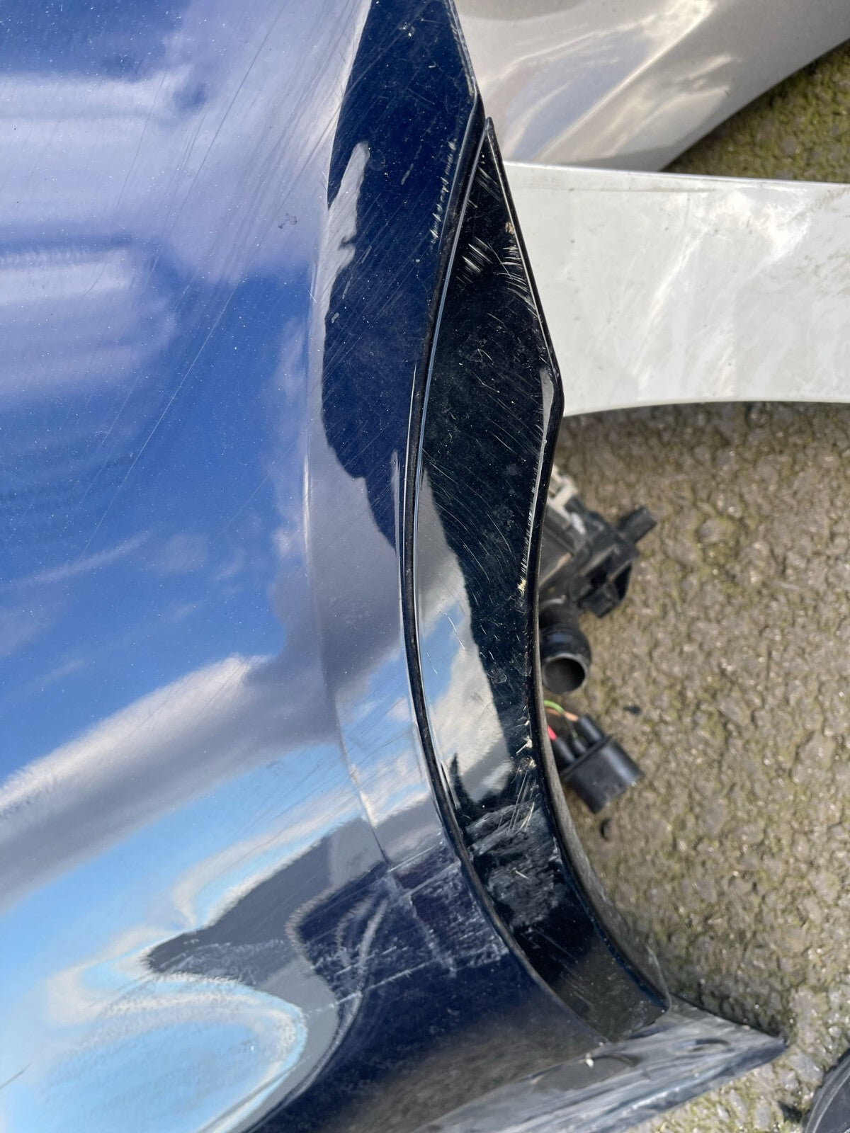 LAND ROVER DISCOVERY PASSENGER NEAR LEFT SIDE REAR DOOR BARE