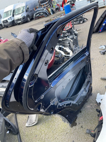 LAND ROVER DISCOVERY PASSENGER NEAR LEFT SIDE REAR DOOR BARE