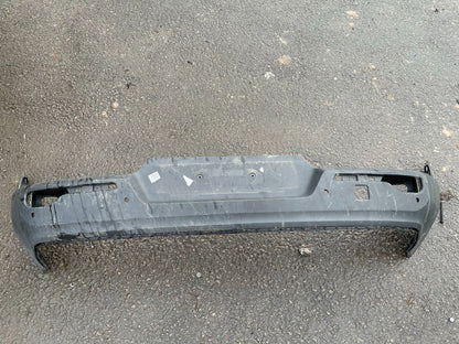 Volvo Xc40 Bumper Belakang Bagian Bawah 31449333 Hanya Baret Ringan Dengan Lubang PDC Bagus