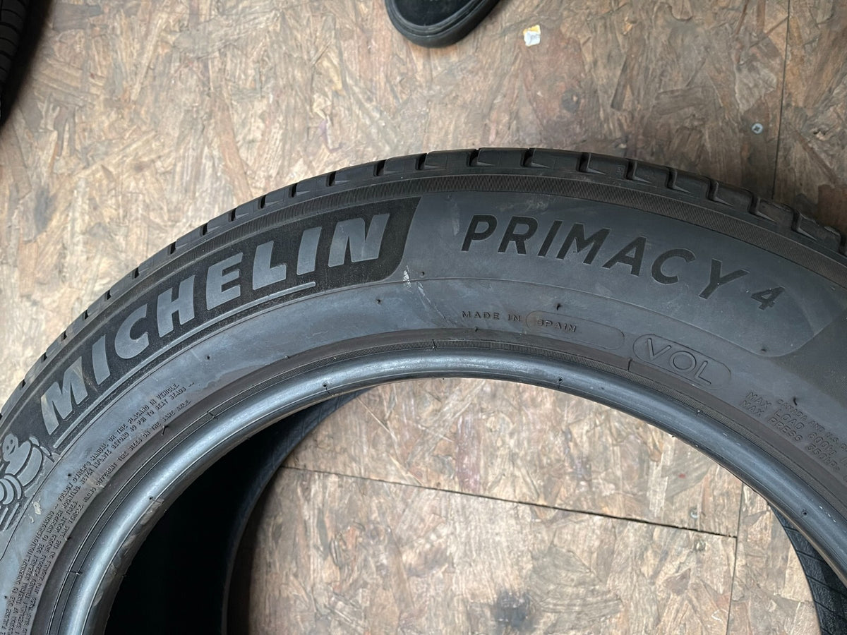 235 55 18 100V MICHELIN PRIMACY 4 Tread 5.24mm REPAIRED