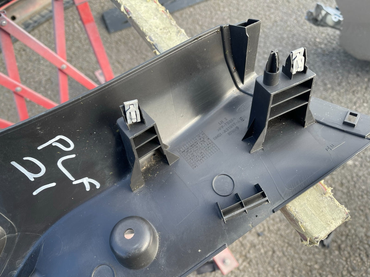 FORD FOCUS 2019 LEFT SIDE LH 2 TRIM BM51A31017AEW