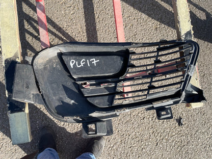 PEUGEOT 308 2017-2020 RIGHT DRIVER SIDE LOWER GRILL With TRIM P/N:99894479