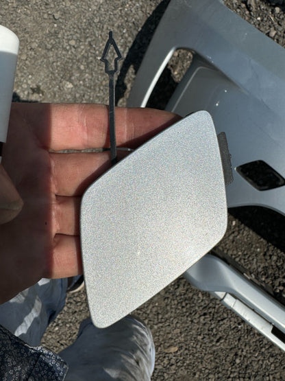 Land Rover Discovery Sport L550 Front Tow Cover LK72-17E810-AAW HAKUBA SILVER