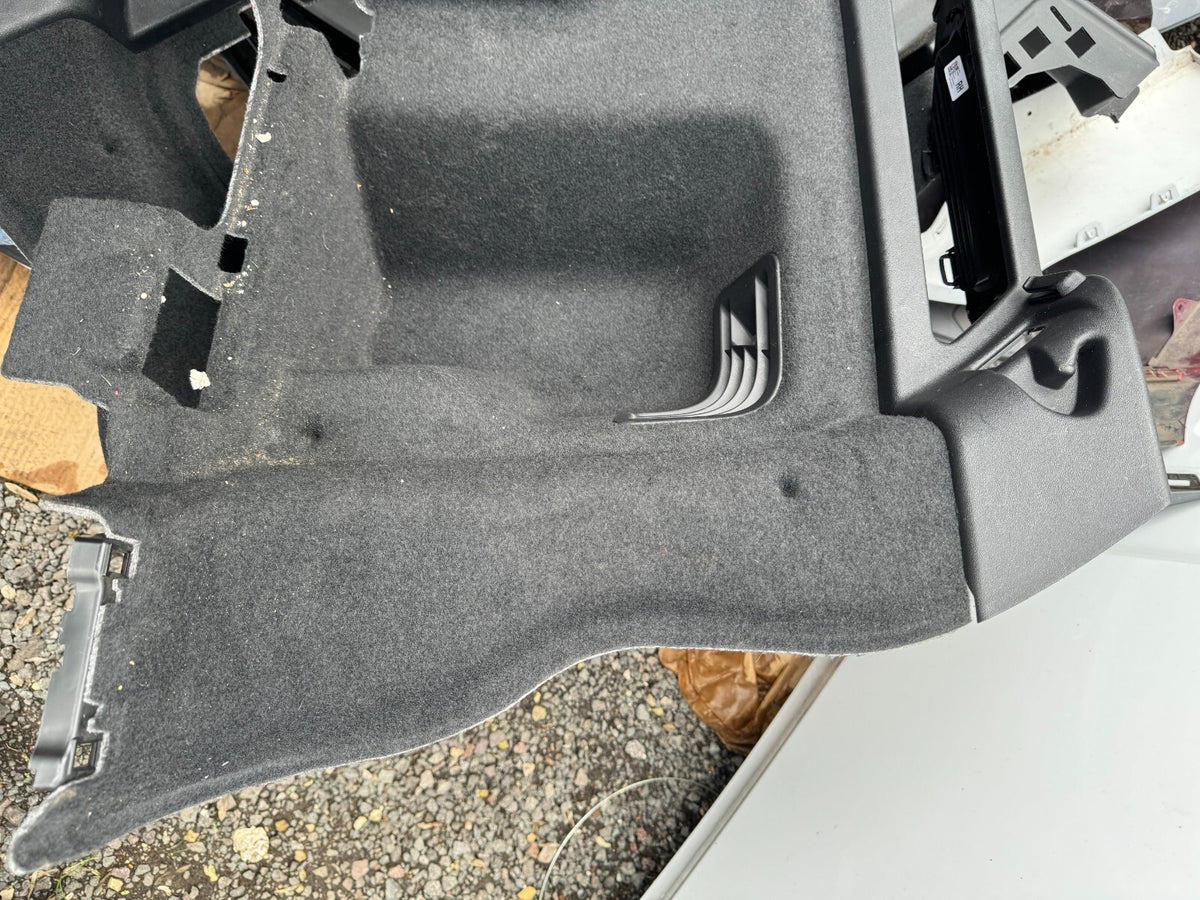 LAND ROVER DISCOVERY SPORT L550 O/S DRIVER SIDE RIGHT BOOT TRIM FK7231012B