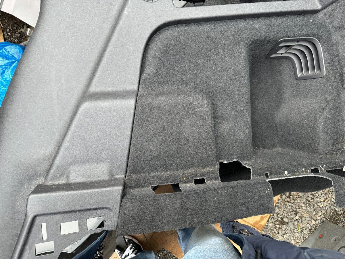LAND ROVER DISCOVERY SPORT L550 O/S DRIVER SIDE RIGHT BOOT TRIM FK7231012B