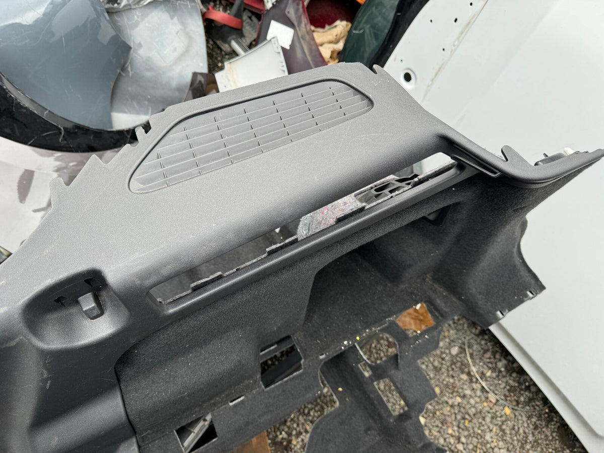 LAND ROVER DISCOVERY SPORT L550 O/S DRIVER SIDE RIGHT BOOT TRIM FK7231012B