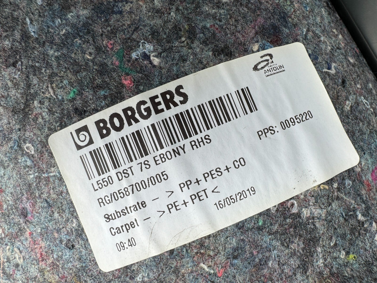 LAND ROVER DISCOVERY SPORT L550 O/S DRIVER SIDE RIGHT BOOT TRIM FK7231012B