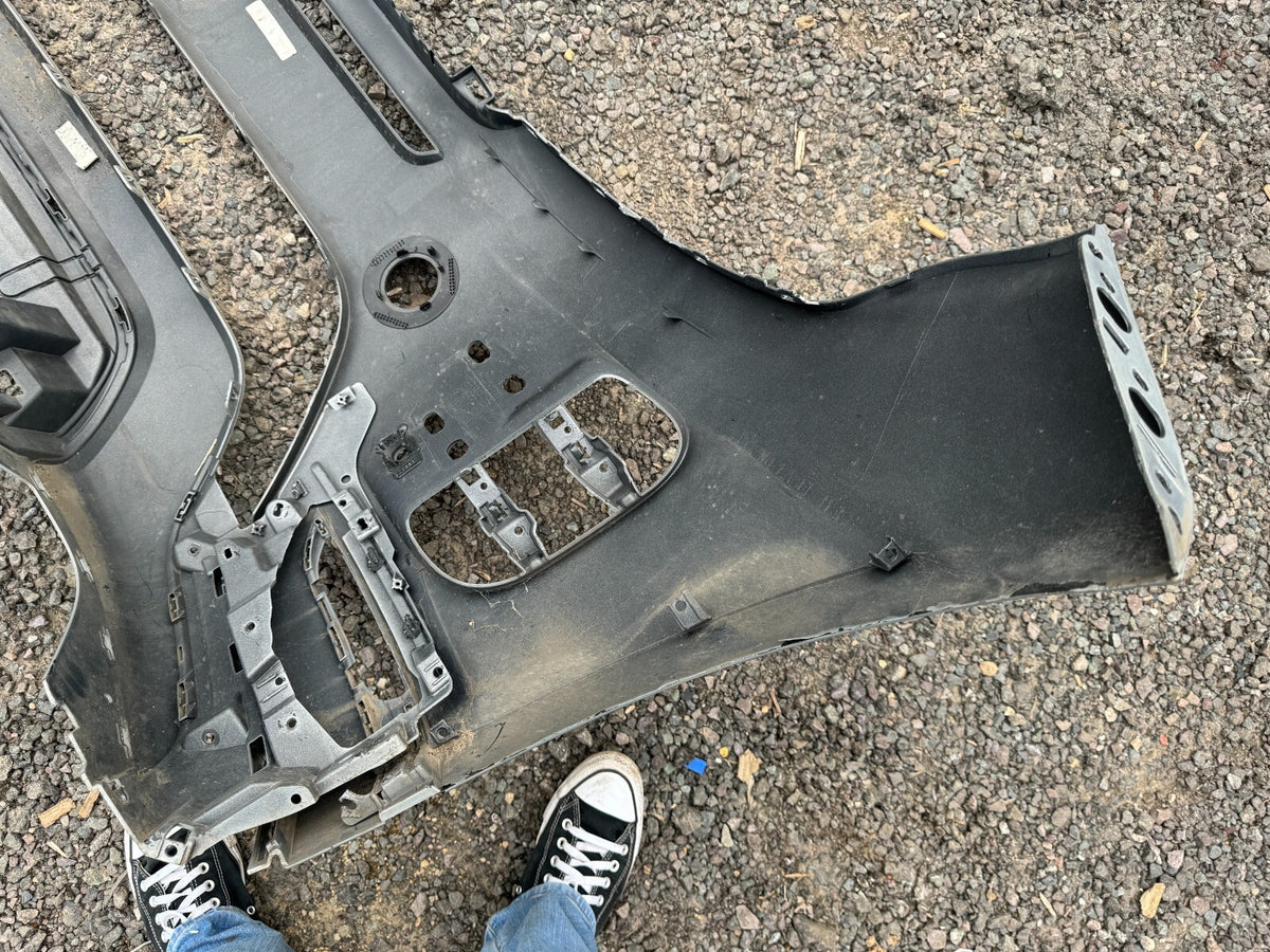 2023 bumper depan range rover evoque L551 dynamic 2019- Original