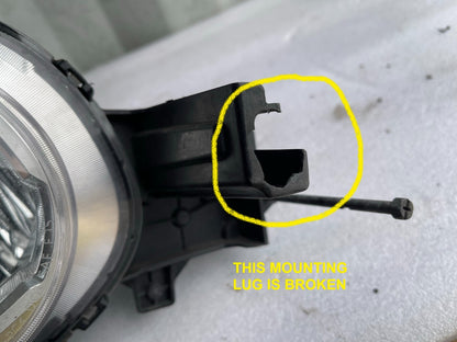 GENUINE Fog Lamp Light RIGHT PASSENGER for 2017-2019 Kia Soul 92202B2500