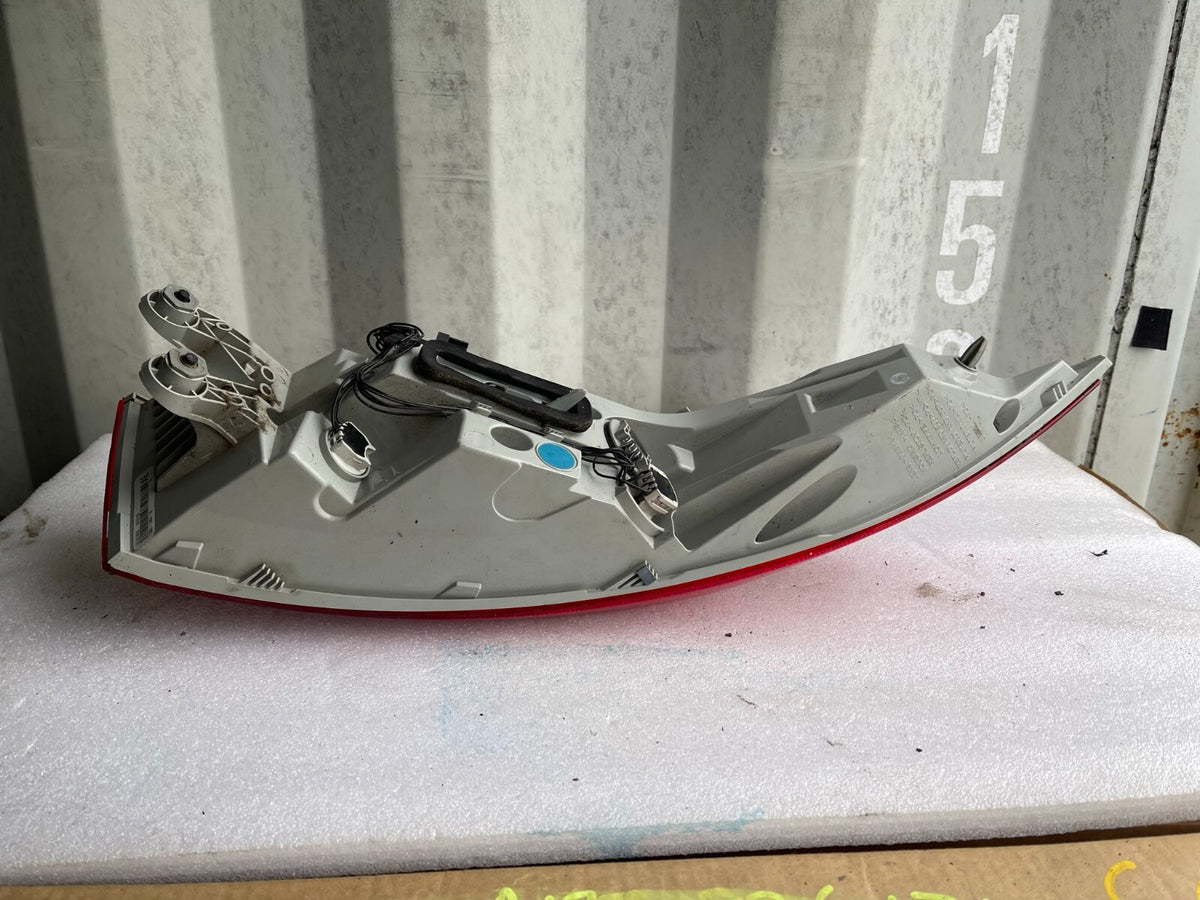 2016 Jaguar XF Rear Right Side Light GX6313404AE GENUINE