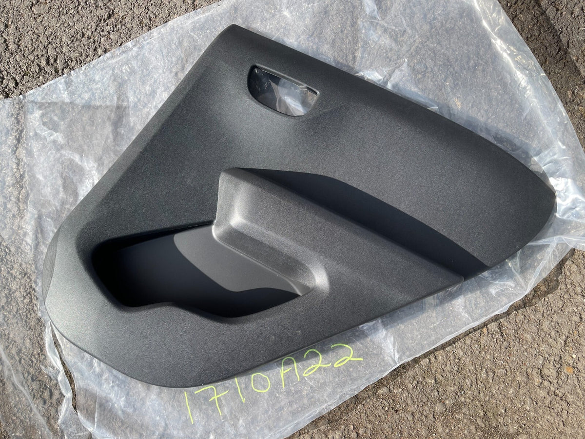 2021 Citroen C1 / TOYOTA AYGO AB40 door card panel trim 67630-0H040 Right Rear