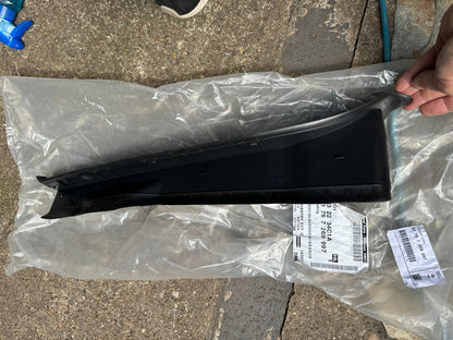 GENUINE OEM BMW F20 F21 F22 F23 F87 M2 BONNET SEAL LEFT 51767269997