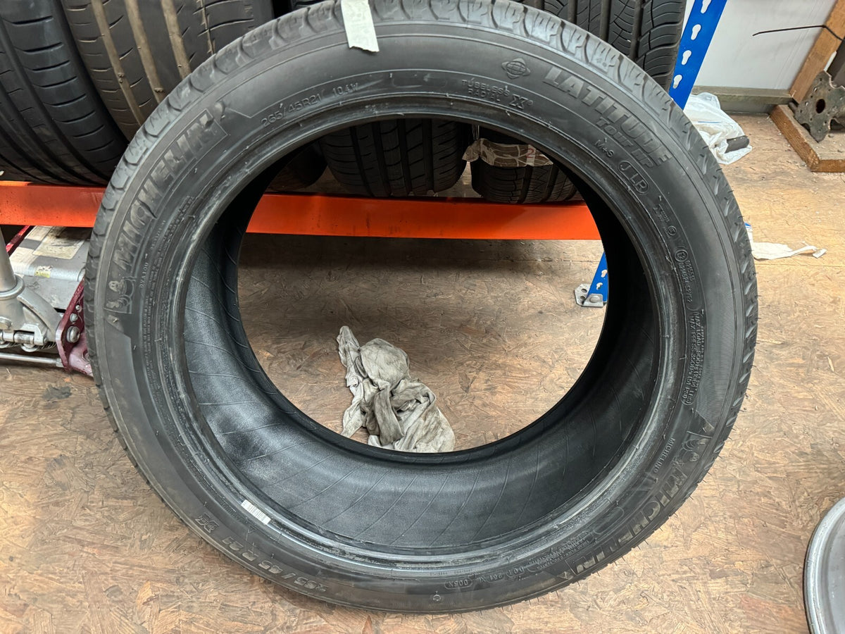 1x 265 45 R21 104W Michelin Latitude Tour HP 5.2mm Dot 3823 Ohne Reparatur Expressversand