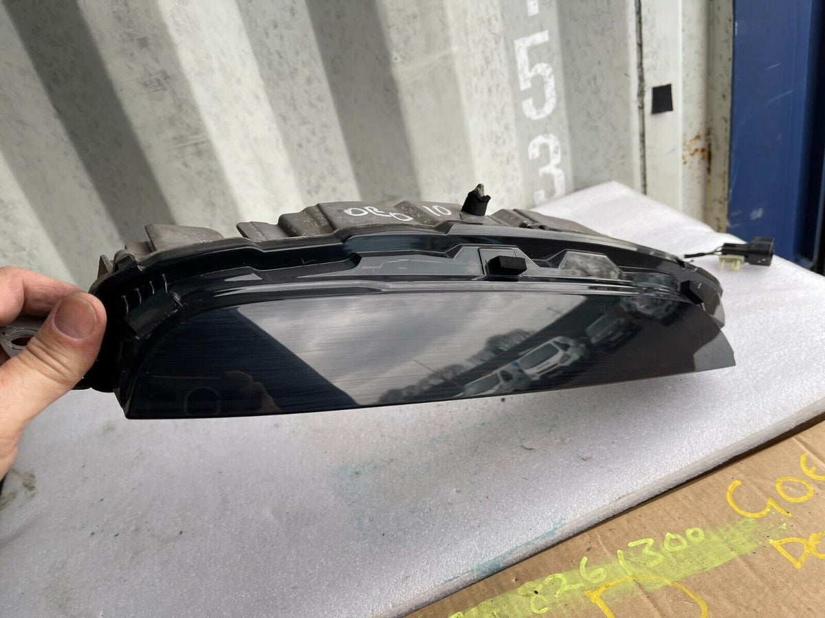 2022 Range Rover Right Hand Tail Light M8E213404AL
