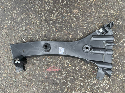 JAGUAR E-PACE X540 2020 BREKET DUDUKAN BUMPER BELAKANG SISI KIRI J9C317B931A